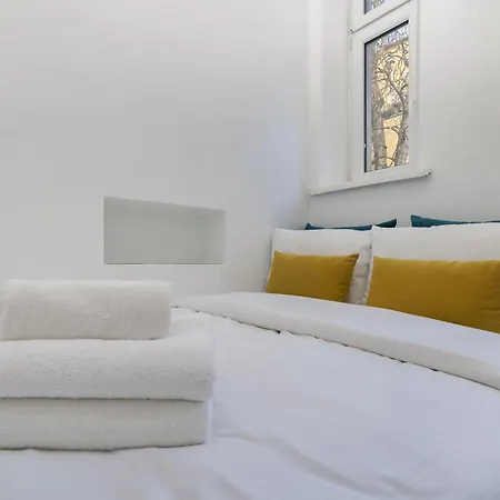 Park Strzelecki Two-level By Bookinghost * Krakow