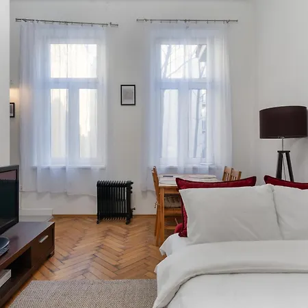 Park Strzelecki Two-level By Bookinghost * クラクフ