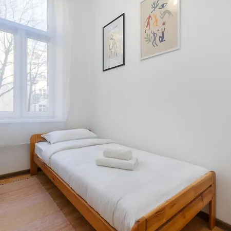 Апартаменты Park Strzelecki Two-level By Bookinghost